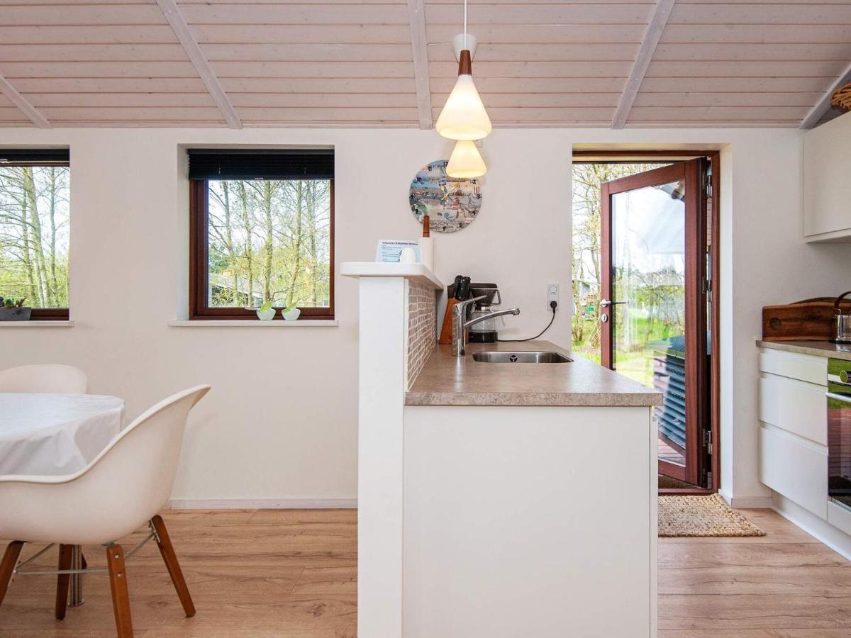 6 Person Holiday Home In R M Lakolk Exterior photo